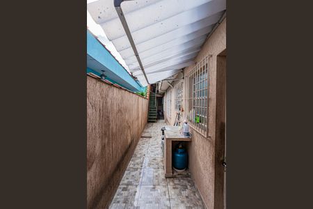 Casa à venda com 105m², 4 quartos e 2 vagasCorredor