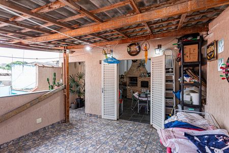 Casa à venda com 105m², 4 quartos e 2 vagasÁrea de Serviço