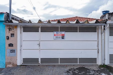 Casa à venda com 105m², 4 quartos e 2 vagasFachada