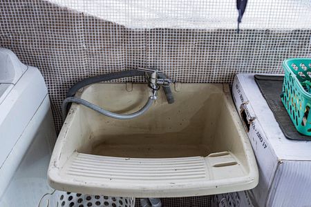 Casa à venda com 105m², 4 quartos e 2 vagasÁrea de Serviço