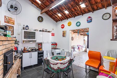 Casa à venda com 105m², 4 quartos e 2 vagasEspaço Gourmet