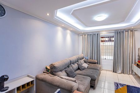 Casa à venda com 105m², 4 quartos e 2 vagasSala