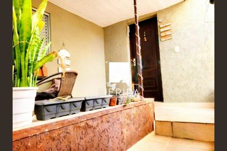 Casa à venda com 4 quartos, 231m² em Vila Assunção, Santo André