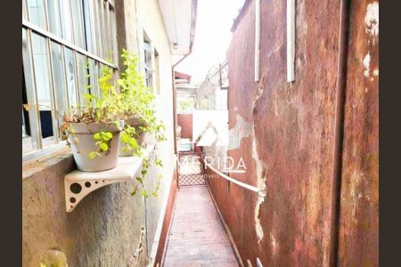 Casa à venda com 4 quartos, 231m² em Vila Assunção, Santo André