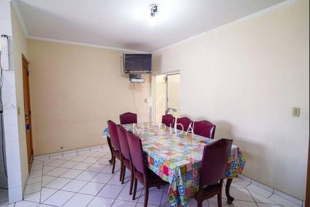 Casa à venda com 4 quartos, 259m² em Santa Maria, Santo André