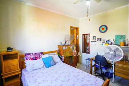 Casa à venda com 4 quartos, 259m² em Santa Maria, Santo André