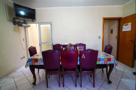 Casa à venda com 4 quartos, 259m² em Santa Maria, Santo André