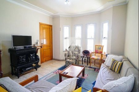 Casa à venda com 4 quartos, 259m² em Santa Maria, Santo André