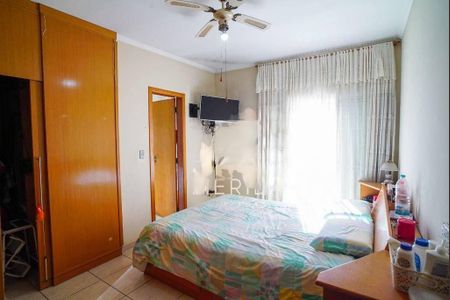 Casa à venda com 4 quartos, 259m² em Santa Maria, Santo André