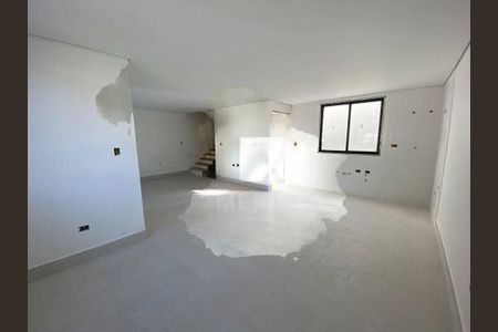 Casa à venda com 3 quartos, 195m² em Vila Pires, Santo André