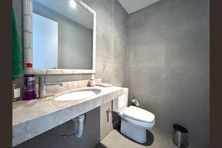 Casa de condomínio para alugar com 210m², 4 quartos e 3 vagas Casa de condomínio para alugar com 210m², 4 quartos e 3 vagasLavabo 1