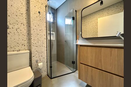 Casa de condomínio para alugar com 210m², 4 quartos e 3 vagas Casa de condomínio para alugar com 210m², 4 quartos e 3 vagasBanheiro Social 1