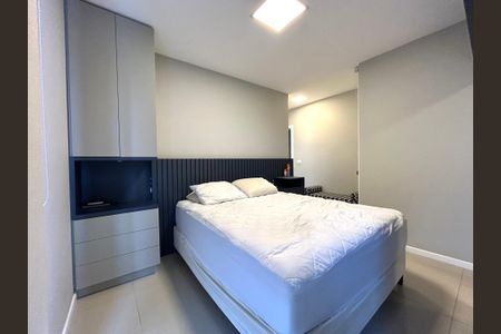 Casa de condomínio para alugar com 210m², 4 quartos e 3 vagas Casa de condomínio para alugar com 210m², 4 quartos e 3 vagasSuite