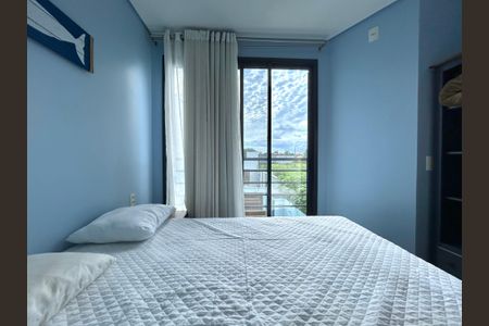 Quarto 1 de casa de condomínio para alugar com 4 quartos, 210m² em Campeche, Florianópolis