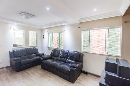 Sala de casa para alugar com 2 quartos, 370m² em Parque Viana, Barueri