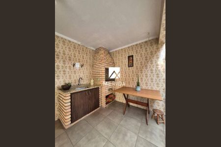 Casa à venda com 292m², 2 quartos e 6 vagas