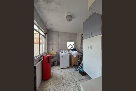 Casa à venda com 292m², 2 quartos e 6 vagas