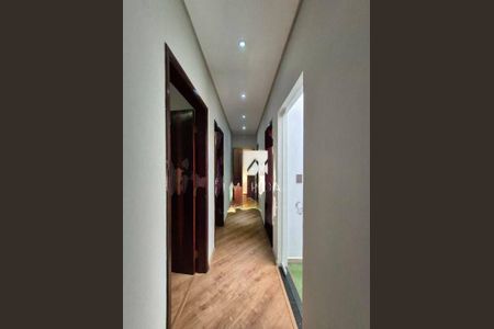 Casa à venda com 292m², 2 quartos e 6 vagas