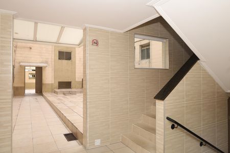 Apartamento para alugar com 53m², 2 quartos e 1 vagaÁrea comum - Saguão do prédio