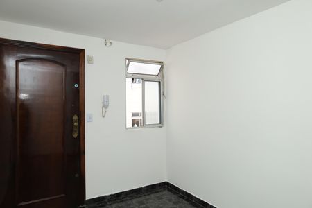 Sala de apartamento para alugar com 2 quartos, 53m² em Conjunto Residencial José Bonifácio, São Paulo