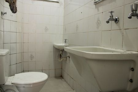 Banheiro de kitnet/studio à venda com 1 quarto, 30m² em Liberdade, São Paulo