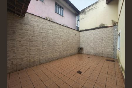 Casa para alugar com 130m², 2 quartos e 1 vagaÁrea comum