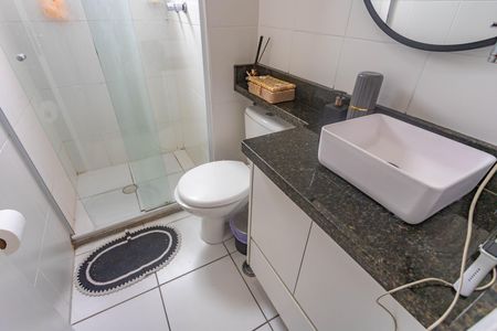 Apartamento à venda com 44m², 2 quartos e 1 vaga Apartamento à venda com 44m², 2 quartos e 1 vagaBanheiro