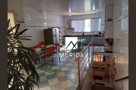 Casa à venda com 305m², 3 quartos e 6 vagas