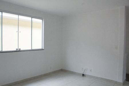 Sala de apartamento para alugar com 2 quartos, 120m² em Jacarepaguá, Rio de Janeiro