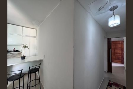 Corredor de apartamento para alugar com 1 quarto, 60m² em Recreio dos Bandeirantes, Rio de Janeiro