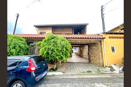 Casa à venda com 392m², 3 quartos e 7 vagas Casa à venda com 392m², 3 quartos e 7 vagasFachada do imóvel