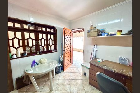 Casa à venda com 392m², 3 quartos e 7 vagas Casa à venda com 392m², 3 quartos e 7 vagasÁrea comum