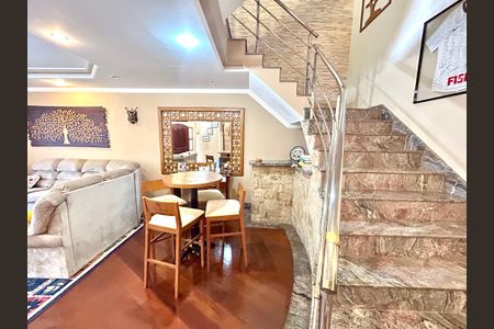 Sala de casa à venda com 3 quartos, 392m² em Vila Harmonia, Guarulhos