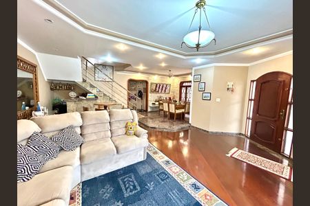 Sala de casa à venda com 3 quartos, 392m² em Vila Harmonia, Guarulhos