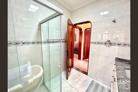 Casa à venda com 392m², 3 quartos e 7 vagas Casa à venda com 392m², 3 quartos e 7 vagasBanheiro 1