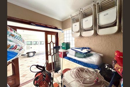 Casa à venda com 392m², 3 quartos e 7 vagas Casa à venda com 392m², 3 quartos e 7 vagasÁrea comum