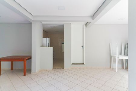 Apartamento para alugar com 56m², 2 quartos e 1 vaga Apartamento para alugar com 56m², 2 quartos e 1 vagaÁrea comum - Salão de festas