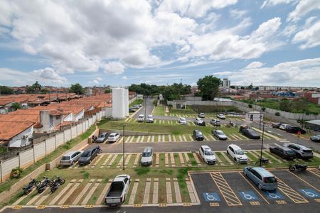 Apartamento para alugar com 45m², 2 quartos e 1 vagaVaranda