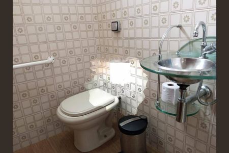 Casa à venda com 301m², 4 quartos e 4 vagas