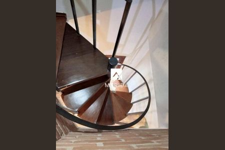 Casa à venda com 301m², 4 quartos e 4 vagas