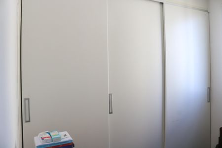 Apartamento à venda com 70m², 3 quartos e 2 vagasQuarto 2