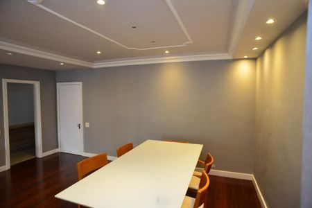 Apartamento à venda com 144m², 3 quartos e 2 vagasSala