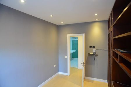 Apartamento à venda com 144m², 3 quartos e 2 vagasQuarto 2