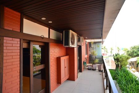 Apartamento à venda com 144m², 3 quartos e 2 vagasVaranda