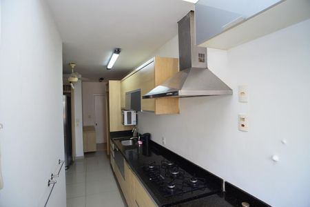 Apartamento à venda com 144m², 3 quartos e 2 vagasCozinha