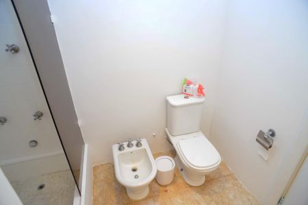 Apartamento à venda com 144m², 3 quartos e 2 vagasBanheiro Suíte