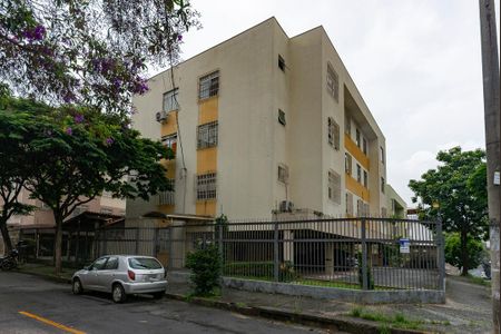 Apartamento à venda com 81m², 3 quartos e 1 vaga Apartamento à venda com 81m², 3 quartos e 1 vagaFachada
