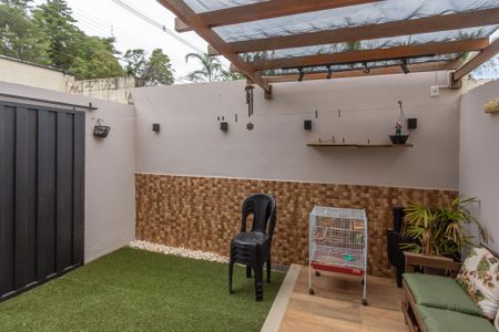 Casa de condomínio para alugar com 83m², 2 quartos e 2 vagasQuintal 