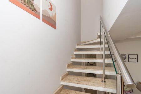 Casa de condomínio para alugar com 83m², 2 quartos e 2 vagasEscadas 