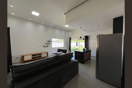 Casa de Condomínio para alugar com 3 quartos, 160m² em Bosque Fundo, Maricá